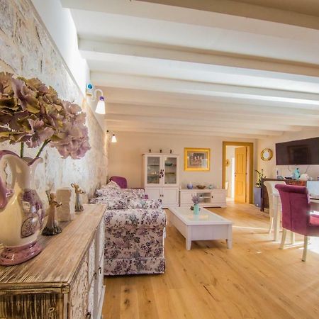 Villa Martina Komiza Bagian luar foto